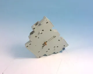 Schneider Electric GV2AD1010 — Molded Case Circuit Breakers (MCCB) (image 3)