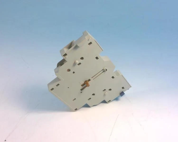 Schneider Electric GV2AD1010 — Molded Case Circuit Breakers (MCCB) (image 3)
