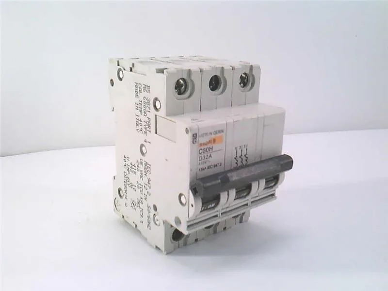 Schneider Electric C60HD-332 — Unclassified (image 3)
