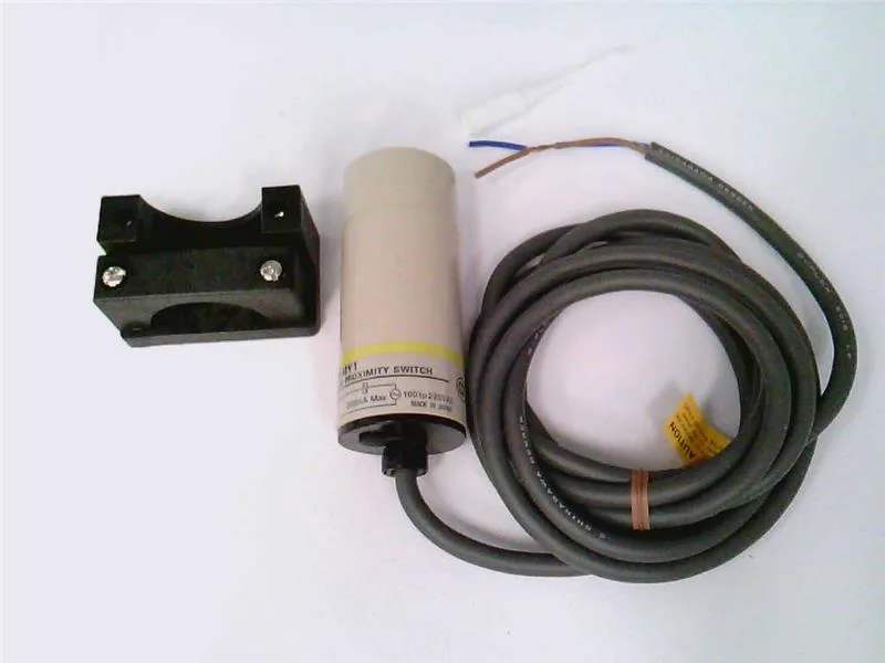 Omron E2K-C25MY1 2M — Proximity Sensors (image 2)