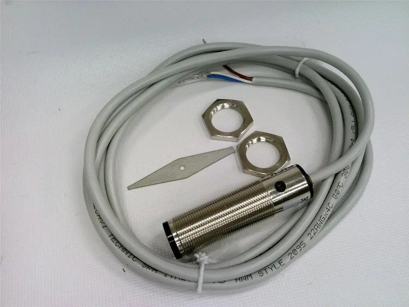 SICK VTE18-4N4212 — Photoelectric Sensors (image 2)