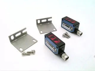 SICK WS/WE100-2P4439 — Photoelectric Sensors (image 2)