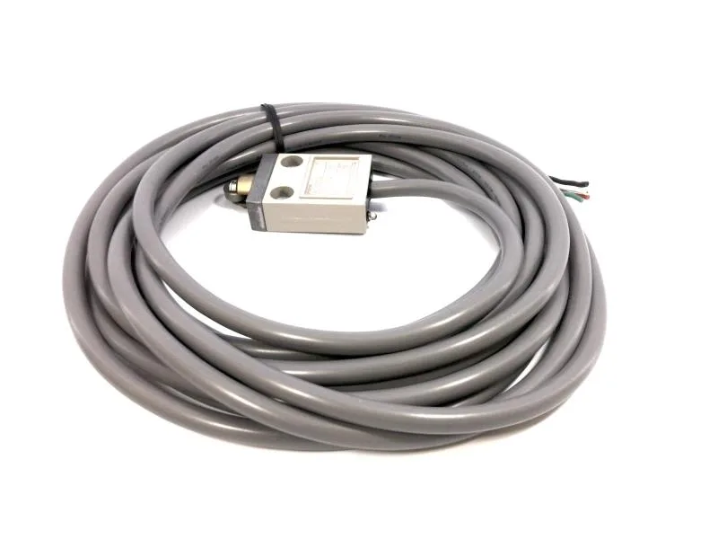 Omron D4C-2502 — Limit Switches (image 2)