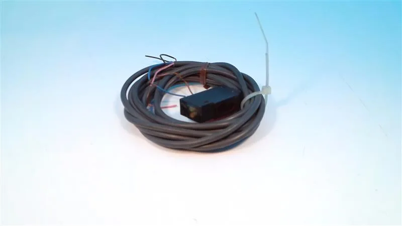 Omron E3V3-R61 — Photoelectric Sensors (image 2)