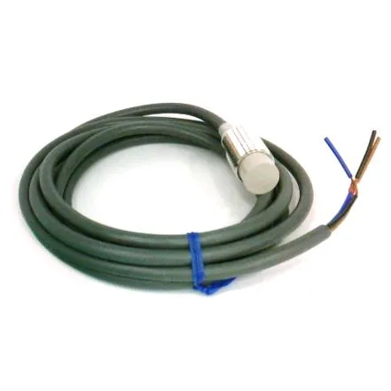 Omron E2E-X10MF1 2M — Proximity Sensors