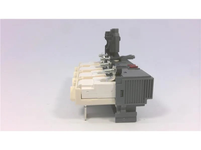 Schneider Electric LV430515 (image 4)
