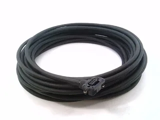 Omron R88A-CAKA015SR-E — PLC Accessories