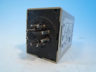 Omron 61F-GP-N2 AC110 — General Purpose Relays (image 3)