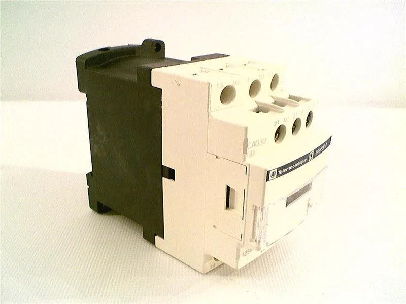 Schneider Electric CAD32GD (image 3)