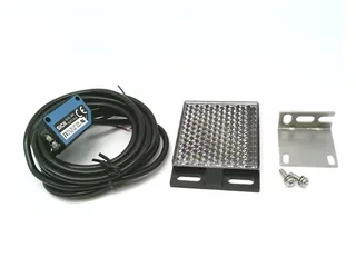 SICK WL100-2P1439 — Photoelectric Sensors (image 2)