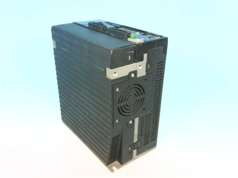 Omron R88D-KP10H — Servo Drives (image 4)