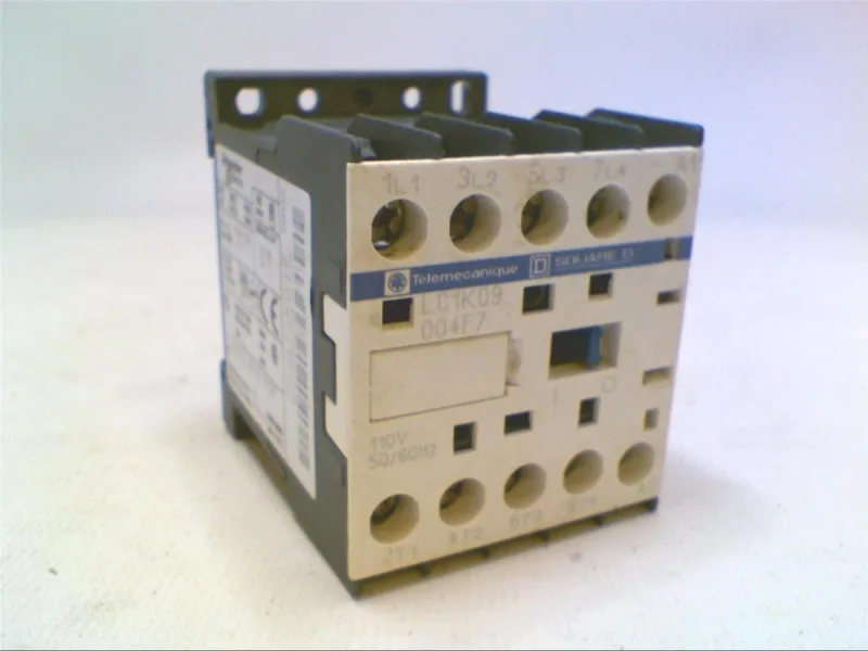Schneider Electric LC1K09004F7 (image 4)