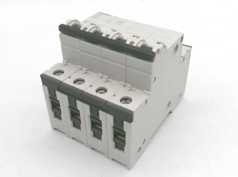 Siemens 5SY6432-7 — 4-Pole MCB (DIN Rail)