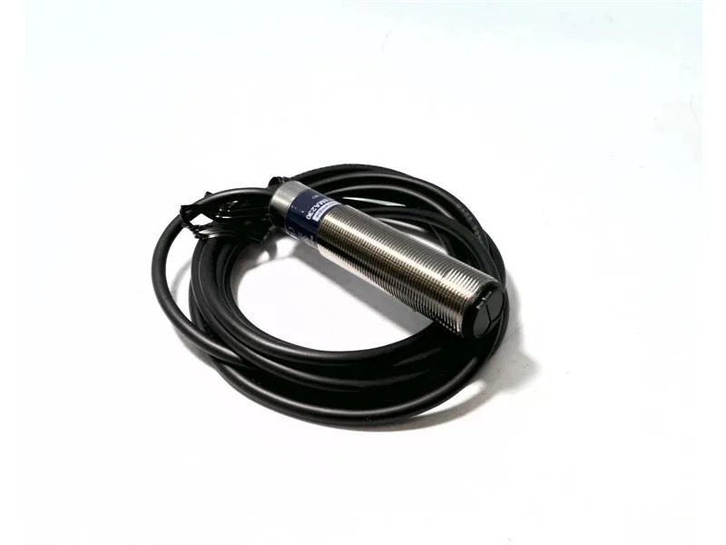 Schneider Electric XU5M18MA230 — Photoelectric Sensors (image 3)