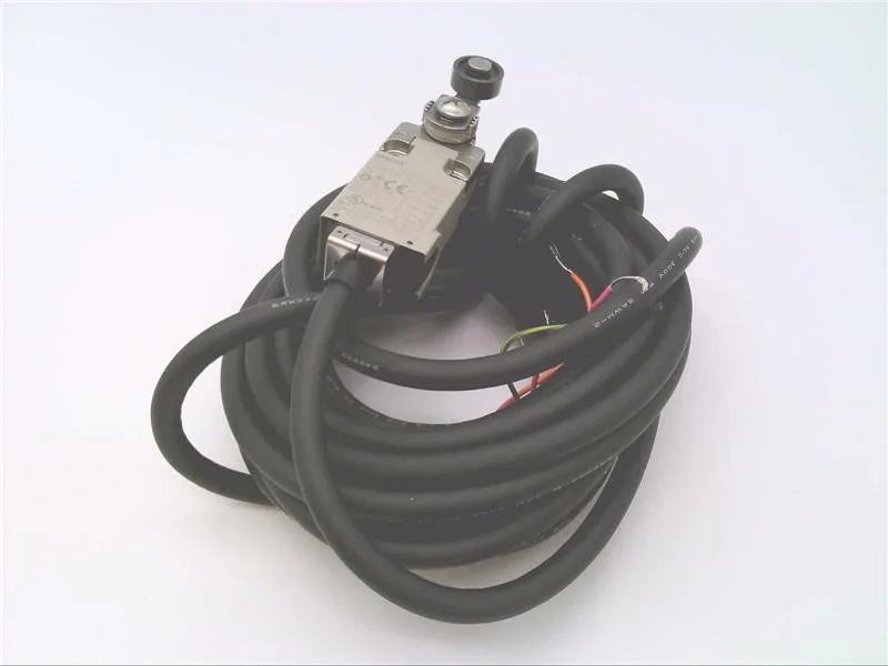 Omron D4F3205D — Limit Switches (image 2)