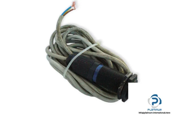 Schneider Electric XS4P30PA370B — Proximity Sensors (image 3)