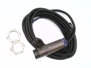 Schneider Electric XS2M18PB370 — Proximity Sensors (image 2)