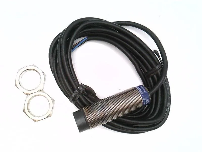 Schneider Electric XS2M18PB370 — Proximity Sensors (image 2)