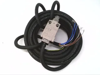 Omron D4F-202-5D — Limit Switches (image 5)