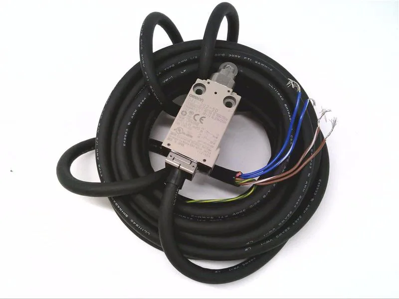 Omron D4F-202-5D — Limit Switches (image 5)