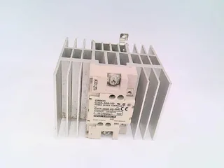 Omron G3PA-260B-VD DC5-24