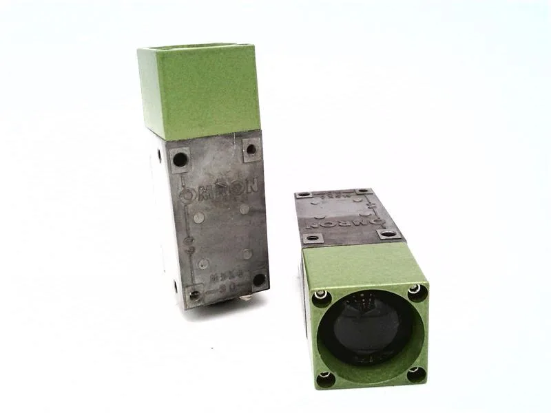 Omron E3N-30E1 — Photoelectric Sensors (image 2)