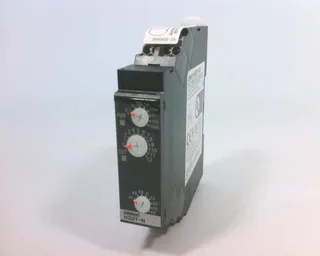 Omron H3DT-N1 AC/DC24-240 — Electronic Timers & Counters (image 2)