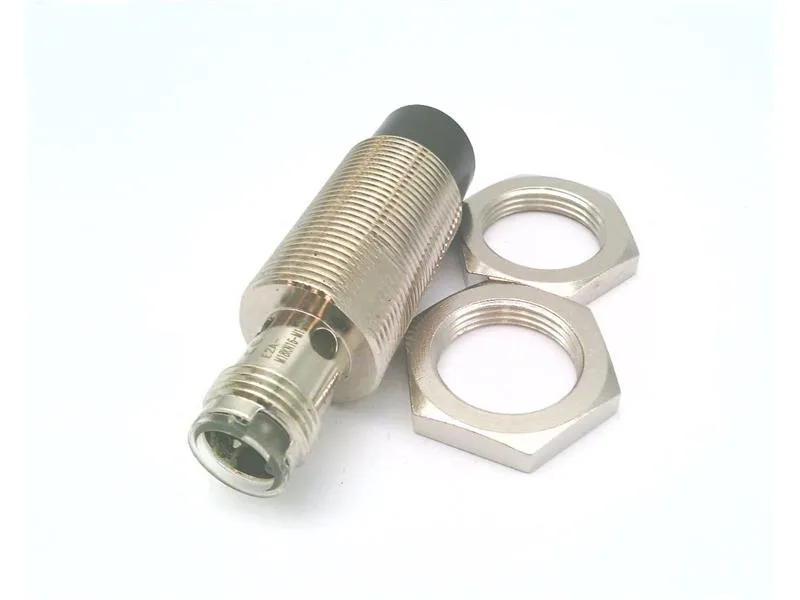 Omron E2AM18KN16M1B1 — Proximity Sensors (image 3)