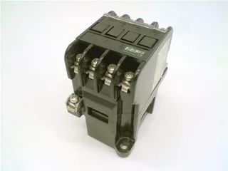 Fuji Electric SRCA3631-04A — Contactors (image 3)