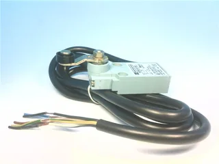 Schneider Electric XCM-A1152 — Limit Switches (image 5)