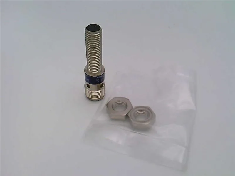 Schneider Electric XS108B3PAM12 — Proximity Sensors (image 2)