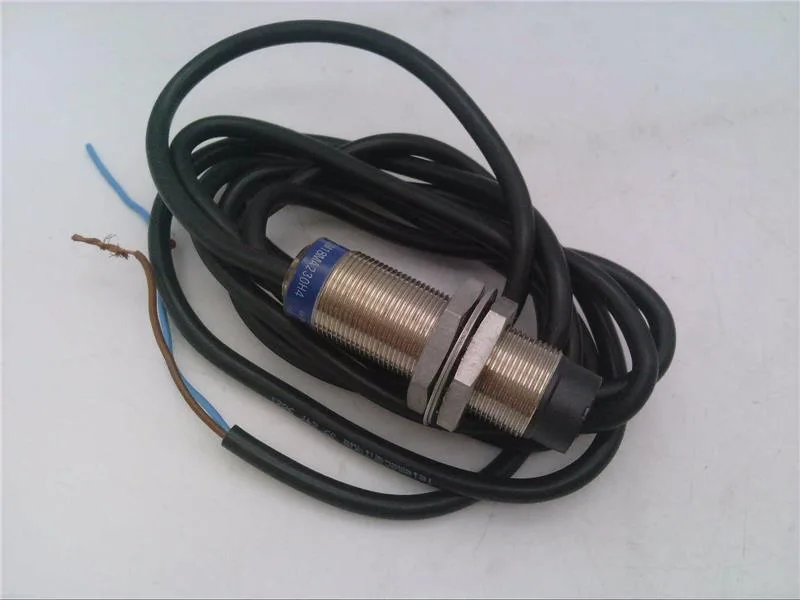 Schneider Electric XS1-M18MA230H4 — Proximity Sensors (image 2)