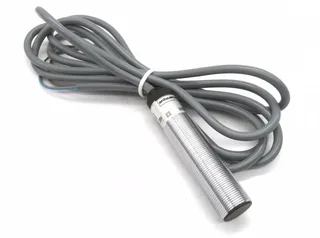 Schneider Electric XSAA05011 — Proximity Sensors