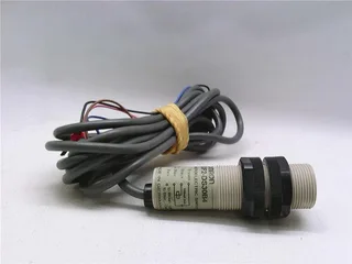 Omron E3F2DS30B4 — Photoelectric Sensors