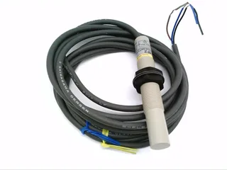 Omron E2K-X4MF2 — Proximity Sensors (image 2)