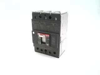 ABB XT3N-D225 — Molded Case Circuit Breakers (MCCB) (image 2)