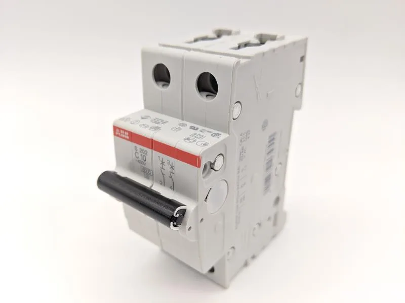 ABB 2CDS252001R0104 — 2-Pole MCB (DIN Rail)