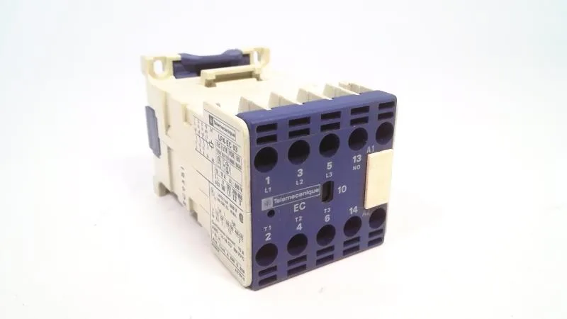 Schneider Electric LP4-EC-03-BD — Contactors