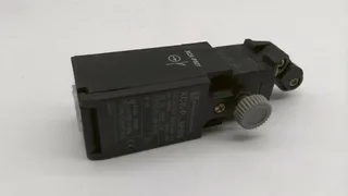 Schneider Electric XCKP5219H29 — Limit Switches