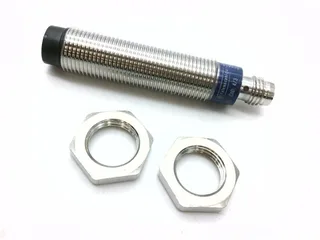 Schneider Electric XS2M12PA370S — Proximity Sensors