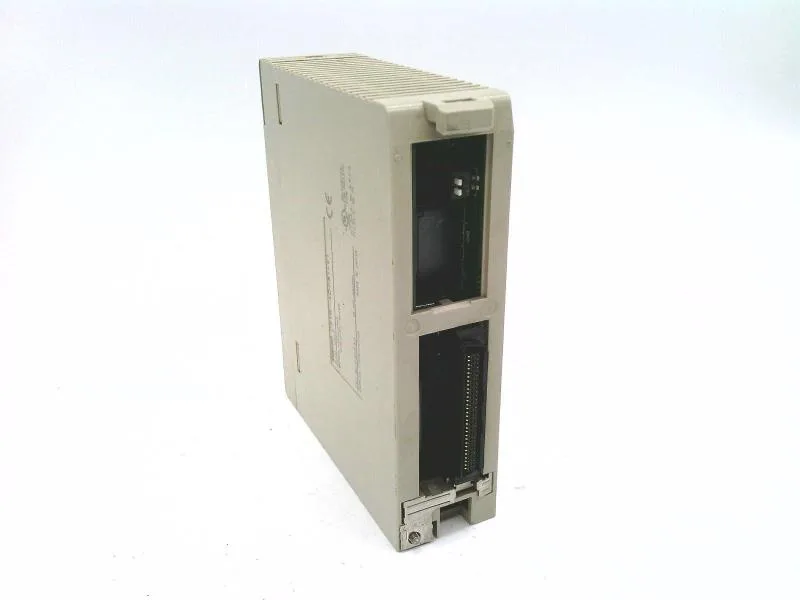 Omron CS1W-AD081-V1 — PLCs (Programmable Logic Controllers) (image 2)
