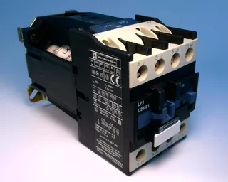Schneider Electric LP1D2501BD — Contactors