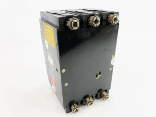 ABB UXAB733438213 — Molded Case Circuit Breakers (MCCB) (image 2)