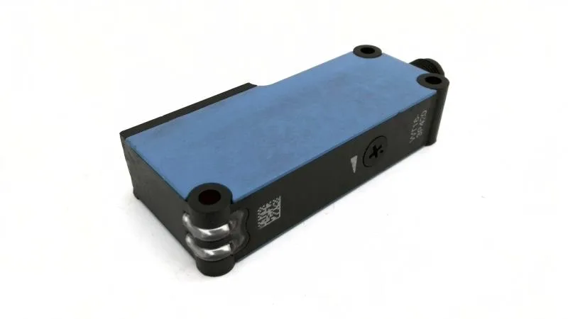 SICK WT18-3P420 — Proximity Sensors (image 2)