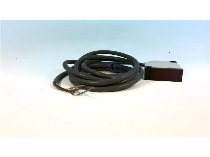 Omron E3JK-R4M2-US — Photoelectric Sensors (image 3)