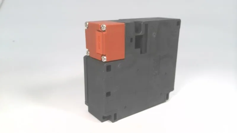 Omron D4NL-4FFA-B — Limit Switches (image 3)