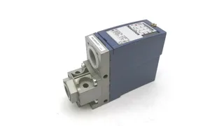 Schneider Electric XMLA004A2S11 — Pressure Sensors