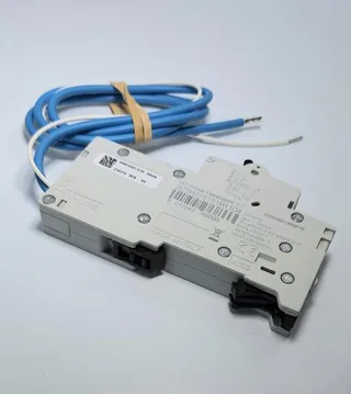 ABB 2CSR275140U1105