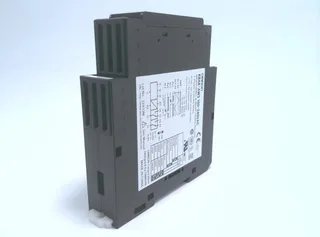 Omron K8AK-AW3 100-240VAC — Process / Temperature Controllers (image 5)
