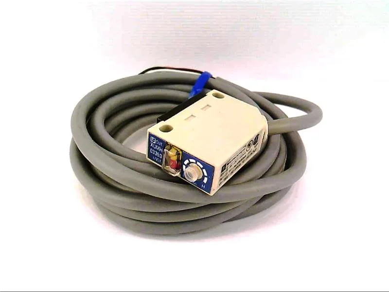Schneider Electric XUM-H03353 — Photoelectric Sensors
